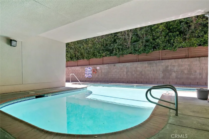 15248 Dickens Street #102 photo 33