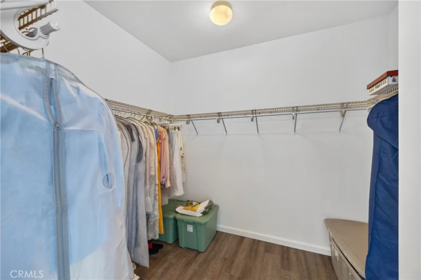 28432 Plymouth Way photo 11