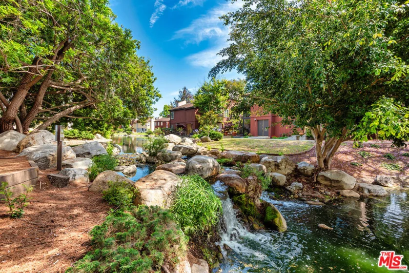 7306 Summertime Lane photo 32