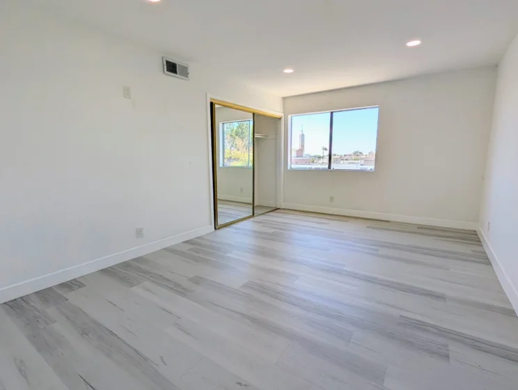 12635 Main #221 photo 7