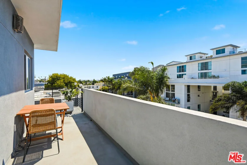 13337 Beach Avenue #403 photo 5