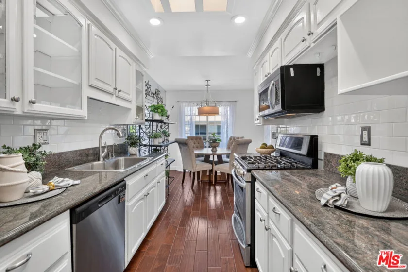 944 11th Street #9 photo 15