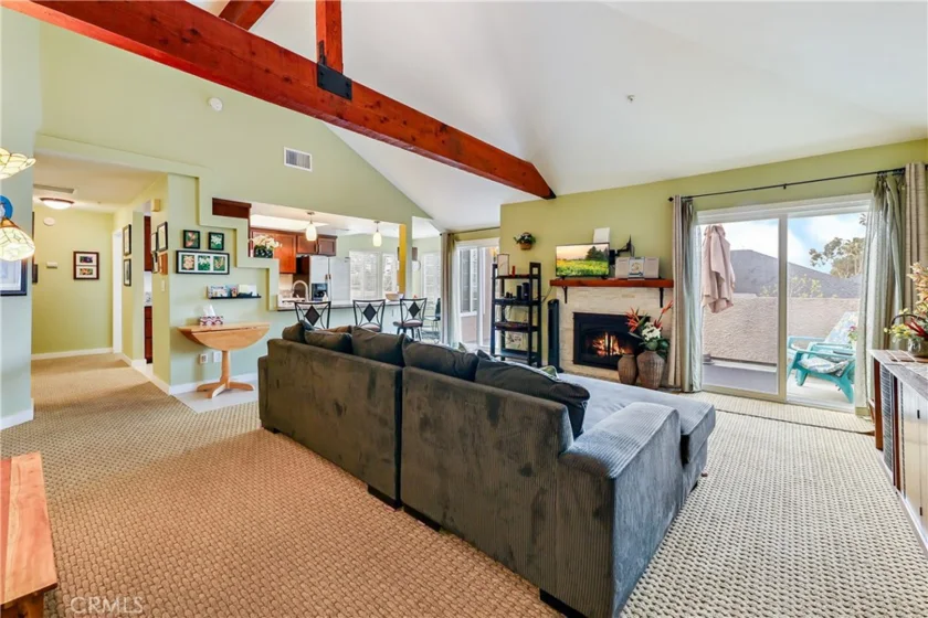 4561 Warner #302 photo 1