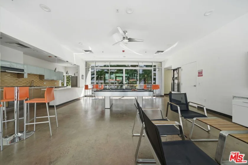 645 W 9th Street #406 photo 26