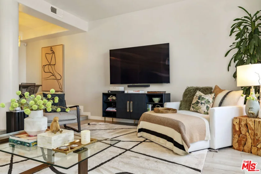 5848 W Olympic Boulevard #102 photo 4