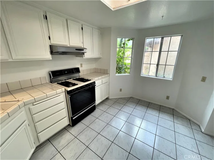 27385 Paseo La Serna photo 1