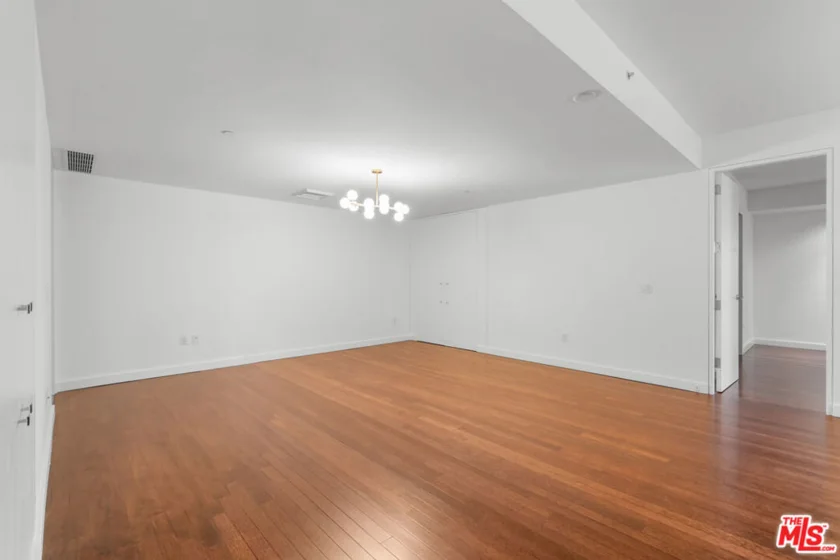 6250 Hollywood Boulevard #4E photo 39