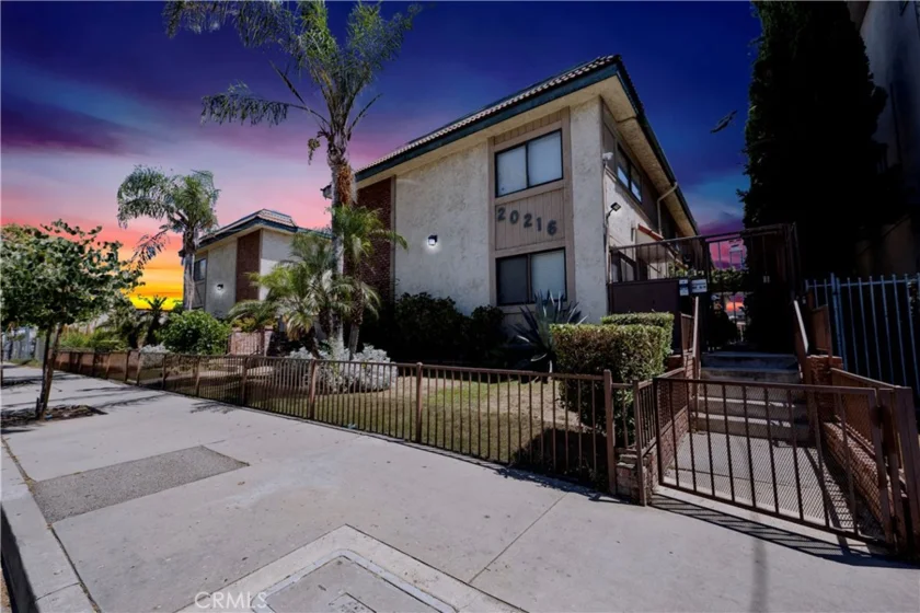 20216 Roscoe Boulevard #16 photo 1
