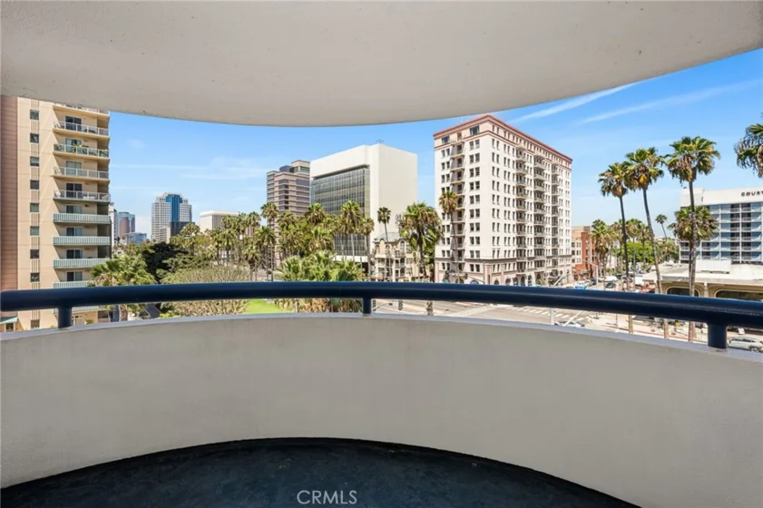 525 E Seaside #403 photo 31