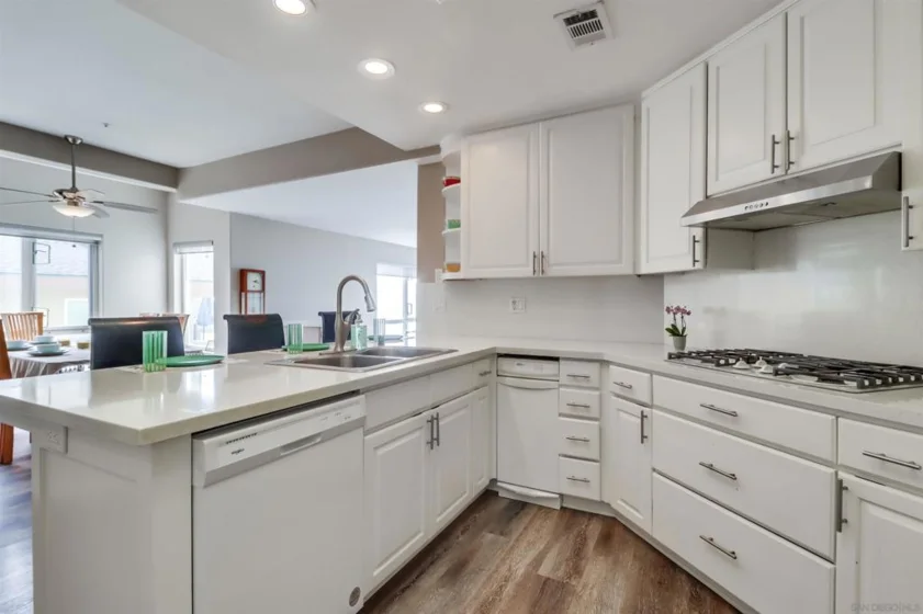 1362 Seacoast Drive #F photo 12