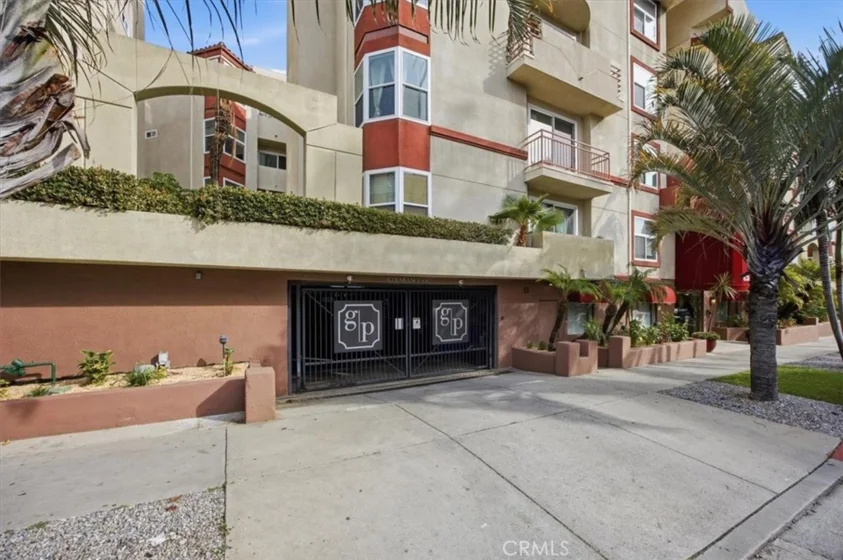 620 S Gramercy Place #130 photo 25