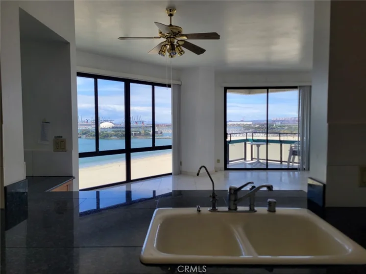 1310 E Ocean #905 photo 17