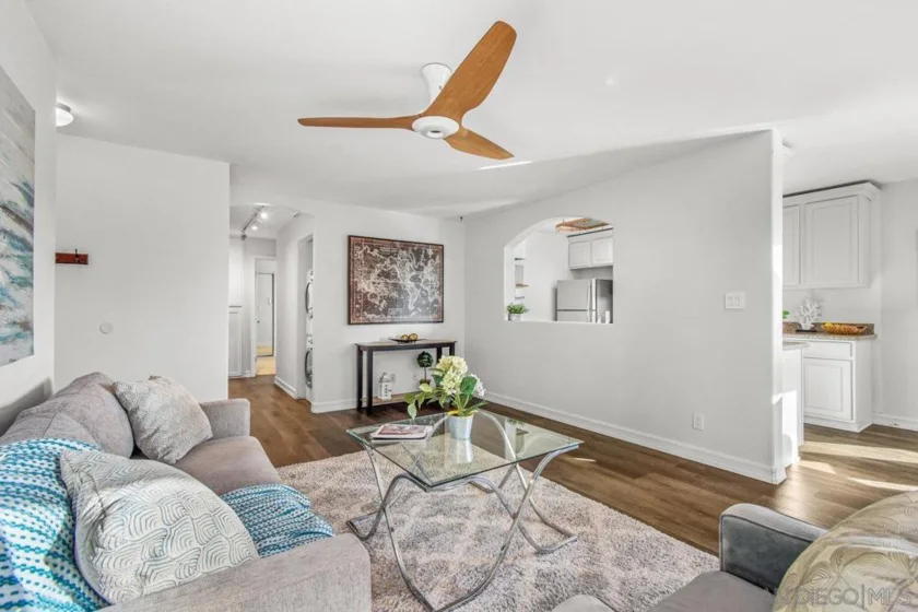 4111 Illinois Street #201 photo 1
