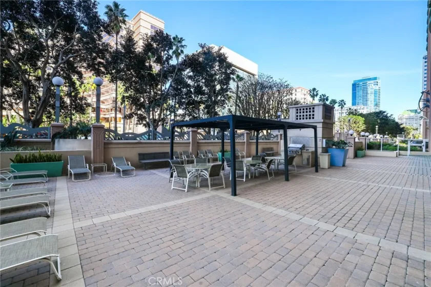 388 E Ocean Boulevard #305 photo 44
