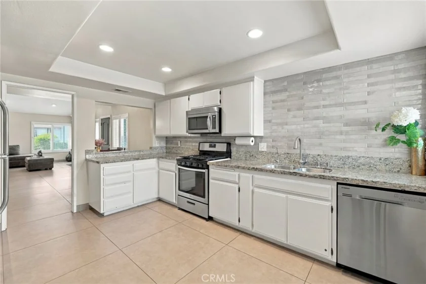 1471 S Walnut photo 12