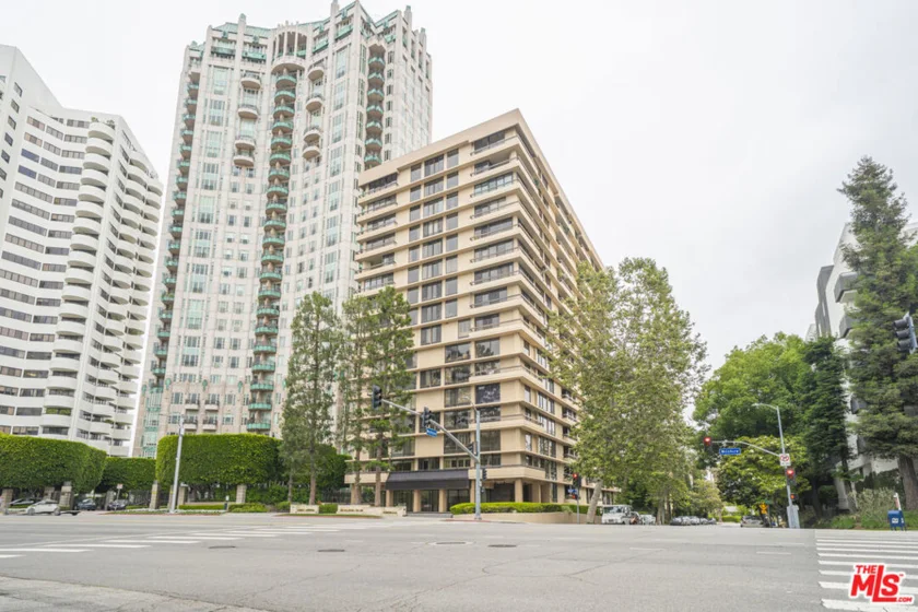 10590 Wilshire Boulevard #1403 photo 1