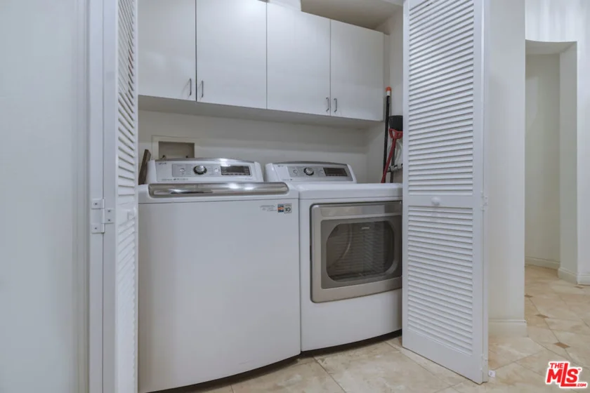 5625 Crescent Parkway #109 photo 18