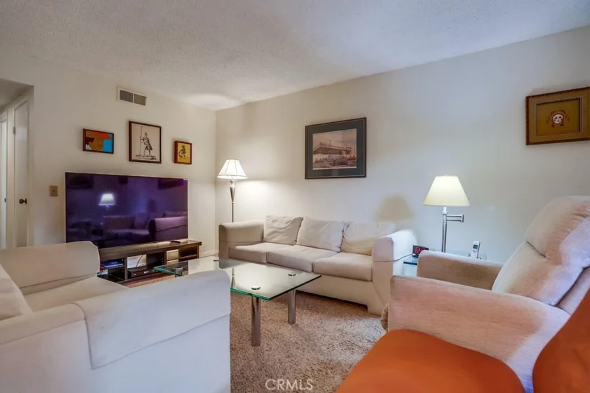 1080 Las Lomas Drive #B photo 1