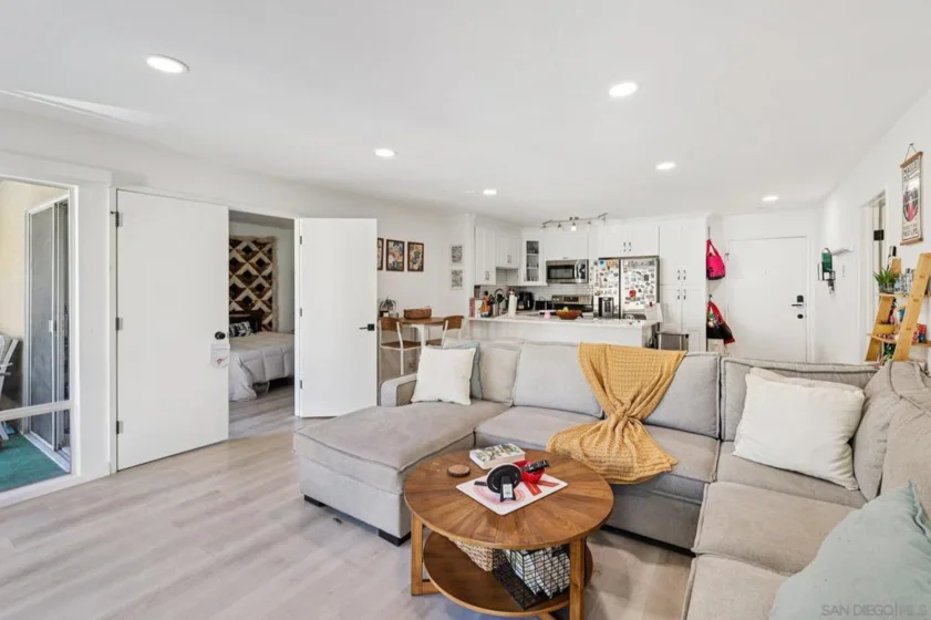 4600 Lamont Street #204 photo 3