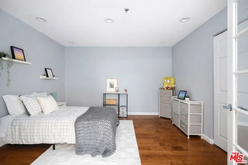 12011 Goshen Avenue #305 photo 24