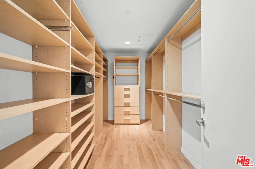 10601 Wilshire Boulevard #702 photo 15