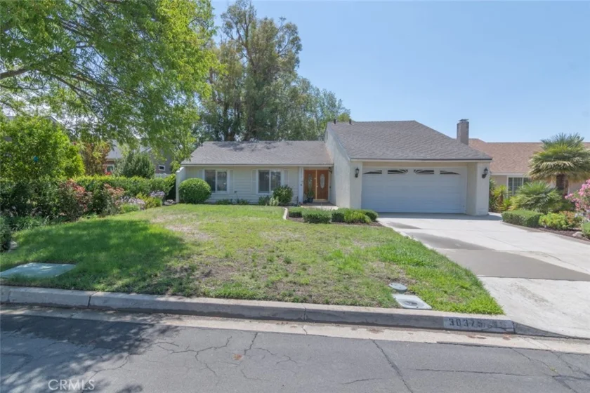 30375 Mira Loma Drive photo