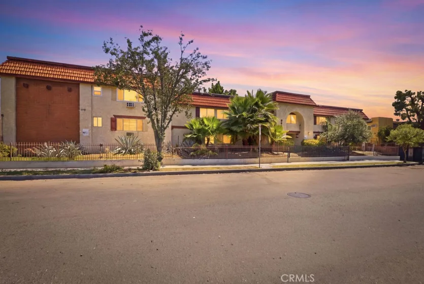 8800 Cedros Avenue #108 photo 22