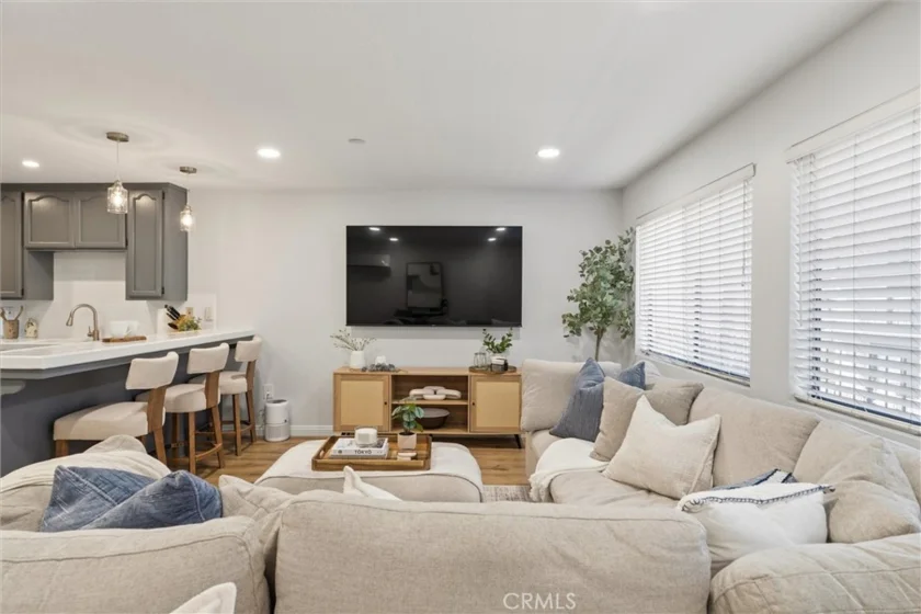 17200 Newhope #204 photo 9