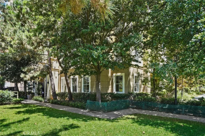 2147 Watermarke Place photo 46