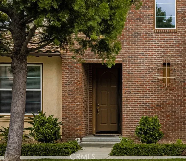 235 Tall Oak photo 3