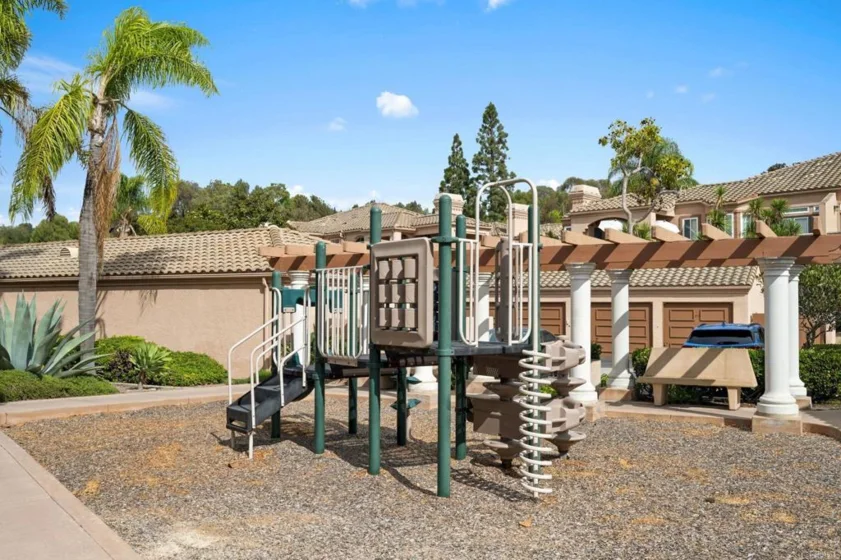 3587 Cameo Drive #19 photo 29