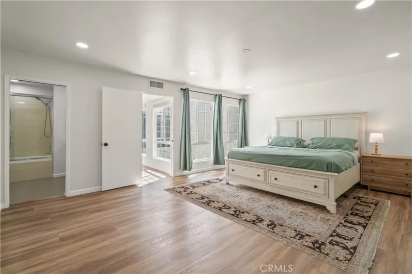 308 1/2 Commonwealth Avenue photo 20