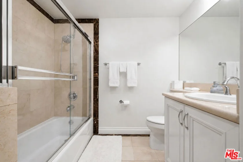 11908 Darlington Avenue #203 photo 17