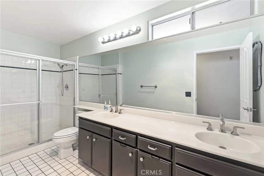4455 Hazeltine Avenue #208 photo 26