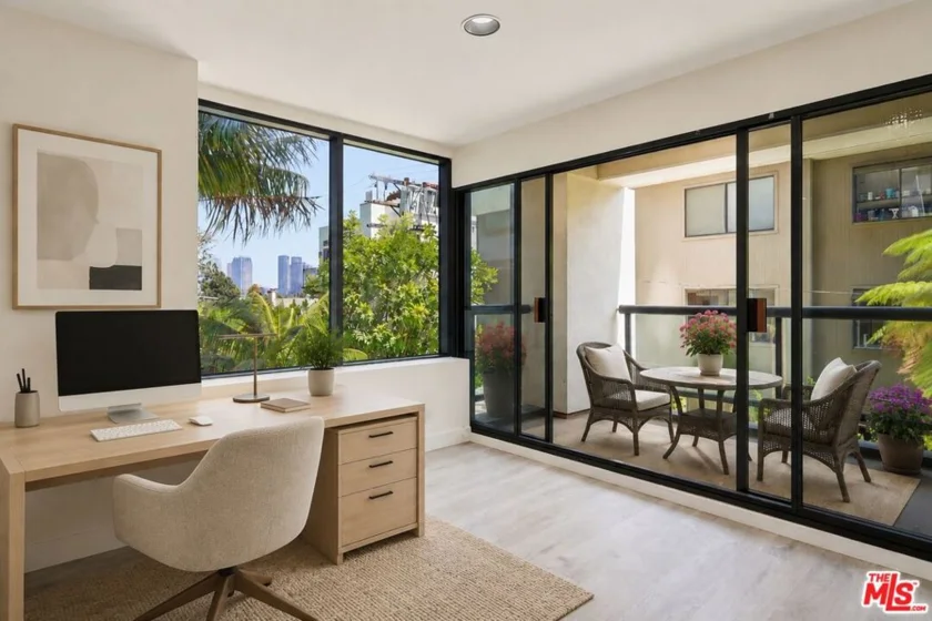 10724 Wilshire Boulevard #211 photo 17