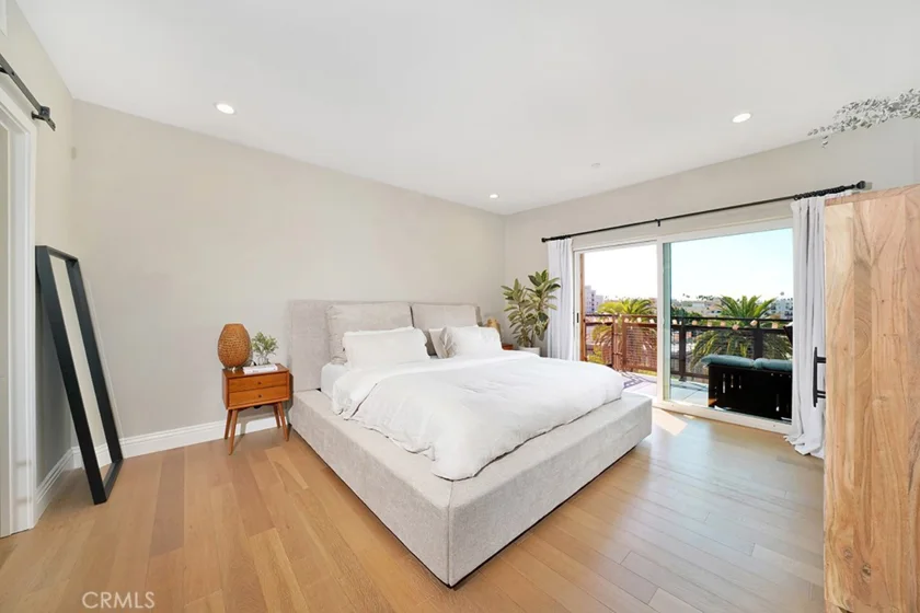 2939 Leeward Avenue #516 photo 3