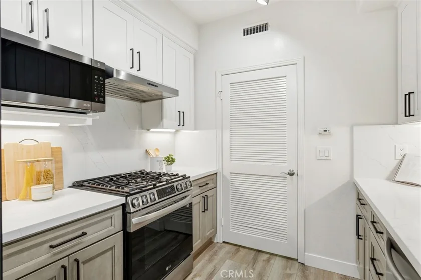 8355 Station Village #4405 photo 39