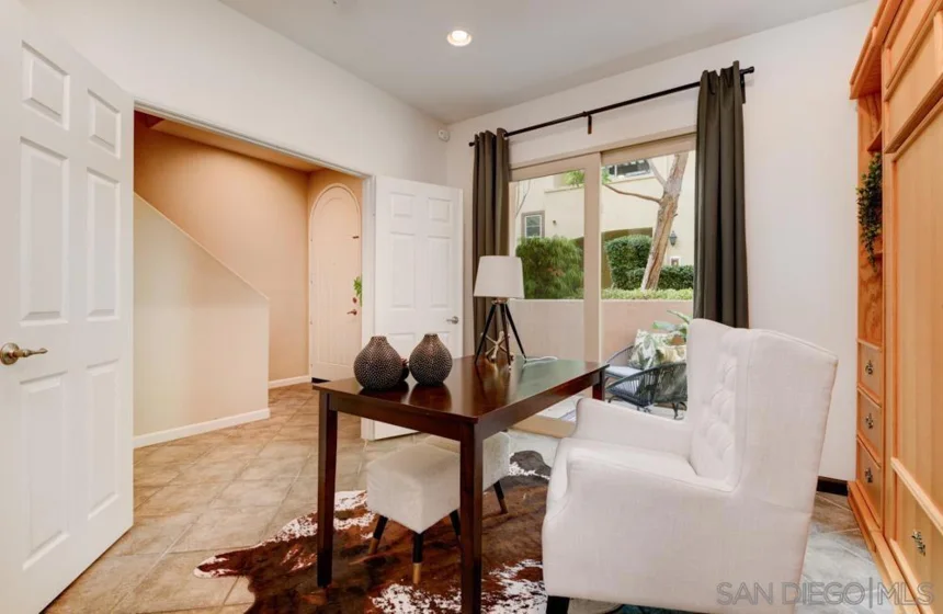 2591 Escala Circle photo 10