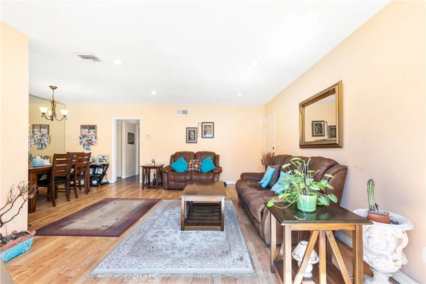 5252 Coldwater Canyon #202 photo 7
