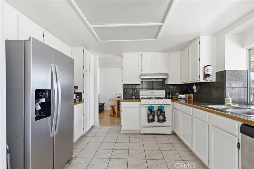 27041 Ravenhill Court photo 9