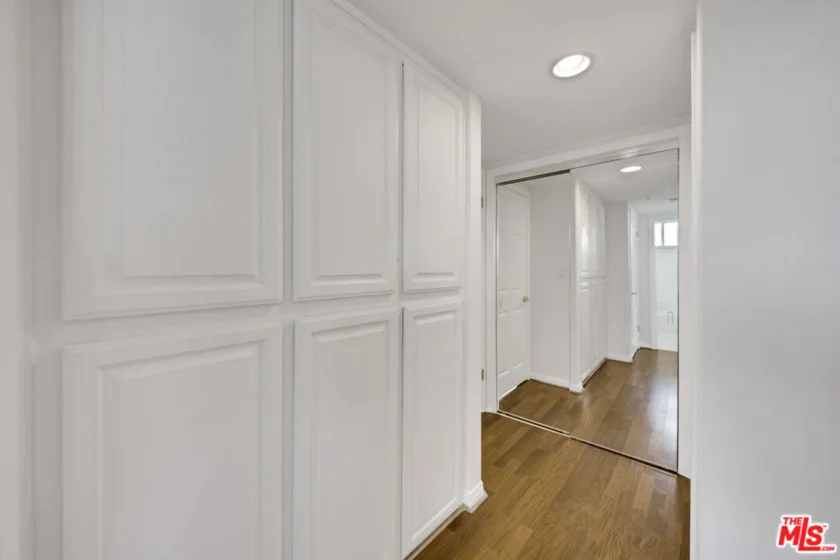 1872 Midvale Avenue #205 photo 27