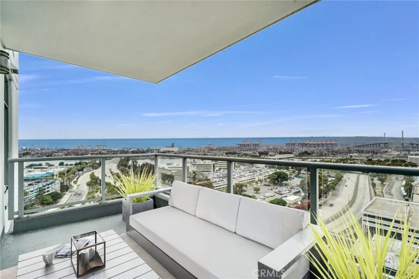 411 W Seaside Way #1804 photo 1