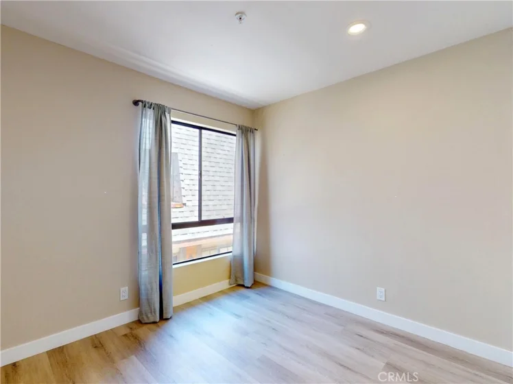 105 S Marguerita Avenue #C photo 28