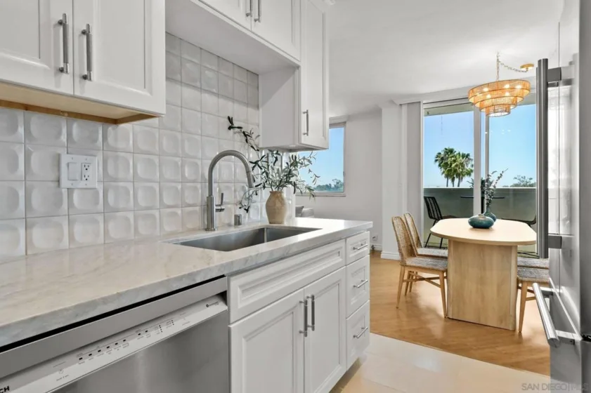 1907 Robinson Avenue #304 photo 7