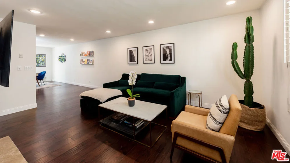 933 17th Street #9 photo 3