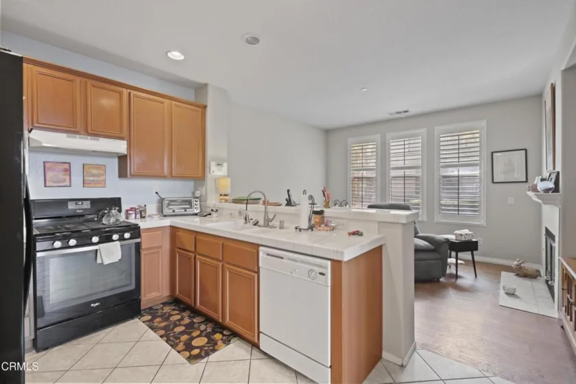 1800 E Lakeshore Drive #1306 photo 6