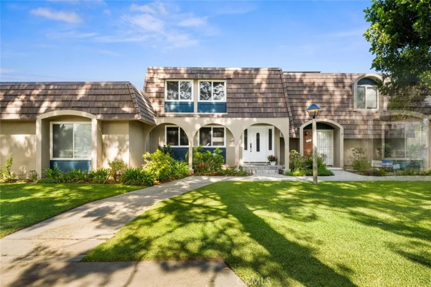 4163 Larwin photo 1