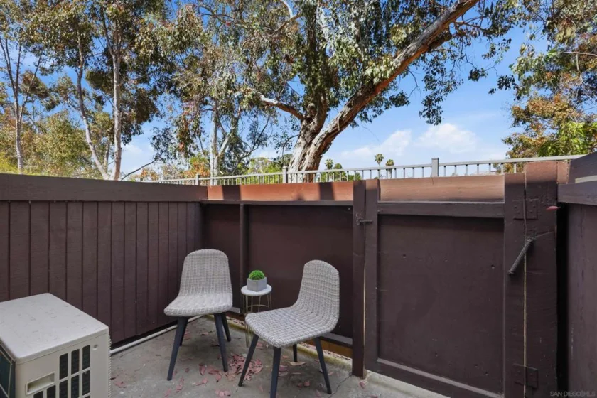 3454 Castle Glen Drive #151 photo 24
