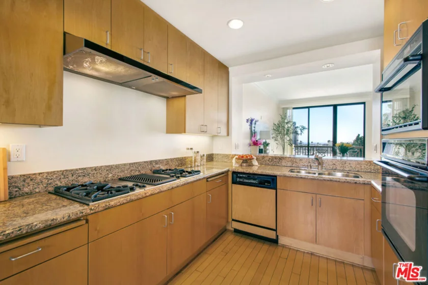 11847 Gorham Avenue #403 photo 14