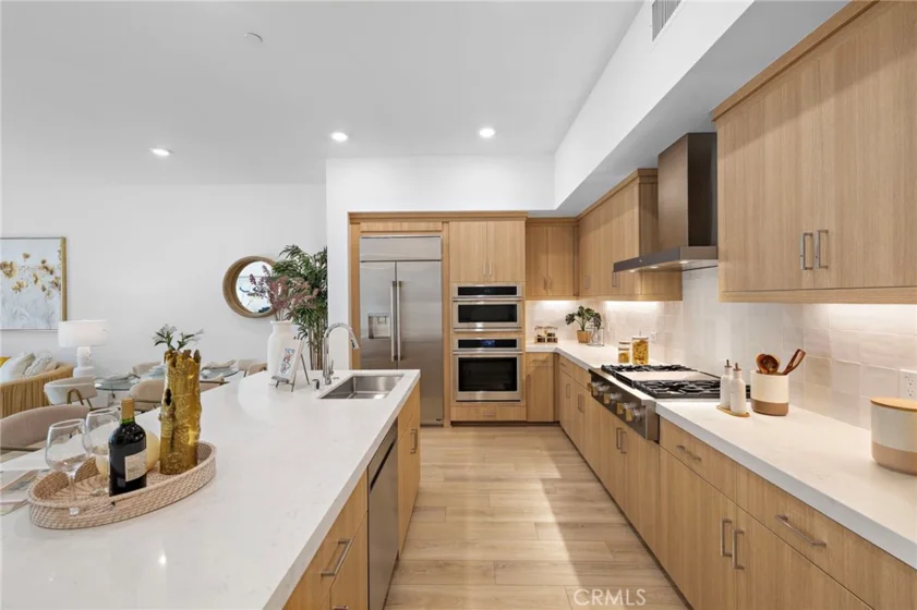 1302 Rivington photo 1